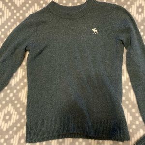 Abercrombie & Fitch sweater